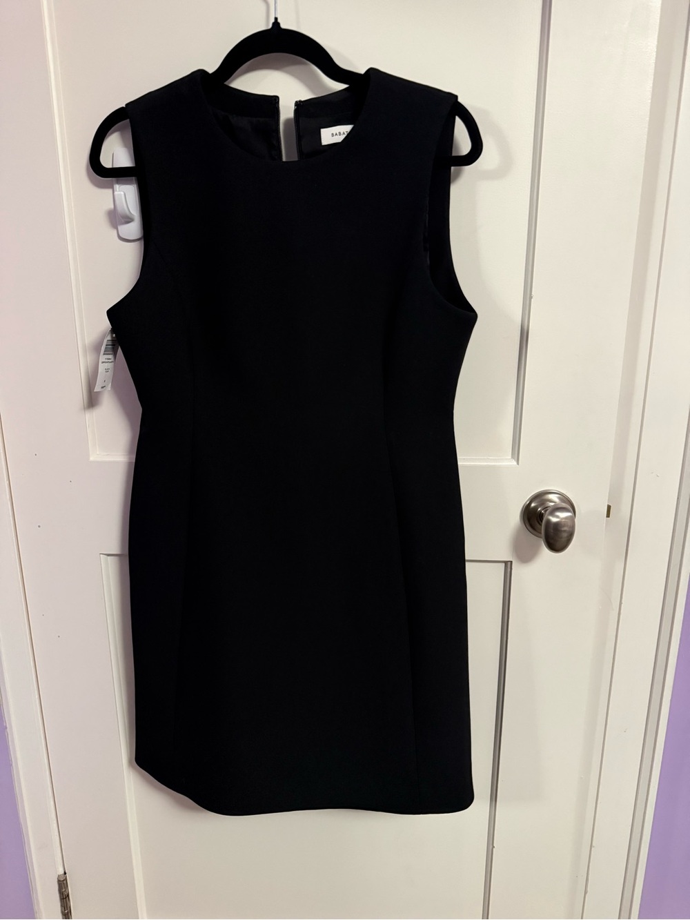 Black Sleeveless Sheath Dress - Brand: Aritzia Bantan